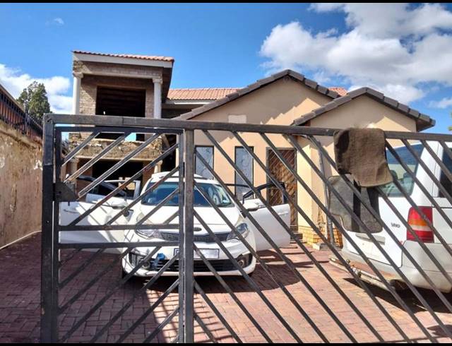 2 BEDROOM HOUSE FOR SALE IN NATURENA